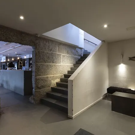 Oda ve Kahvaltı Varjola Center 4*