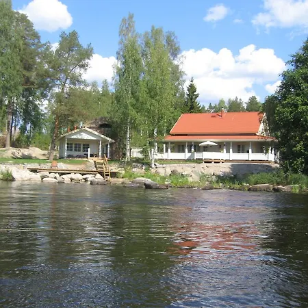 Varjola Center B&B 3*