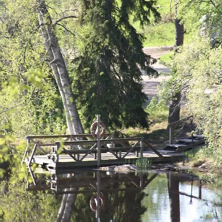 Bed & Breakfast Varjola Center 4*