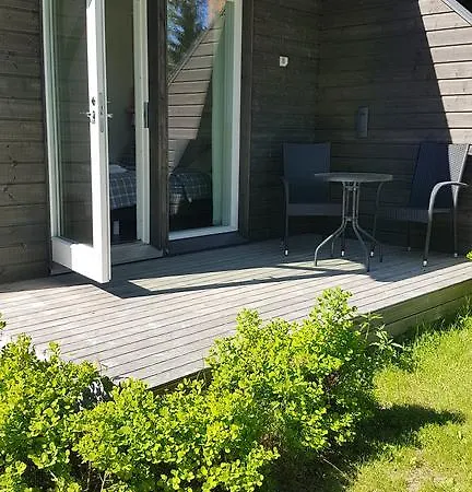 Varjola Center Bed & Breakfast Laukas