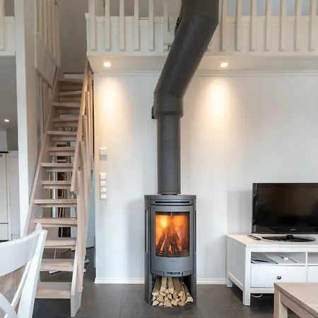 Varjola Center 4* Laukaa