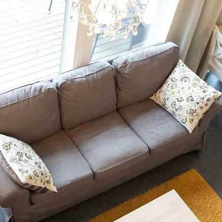 Varjola Center Laukas