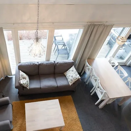 Varjola Center Bed & Breakfast 3*