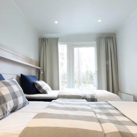 Bed & Breakfast Varjola Center