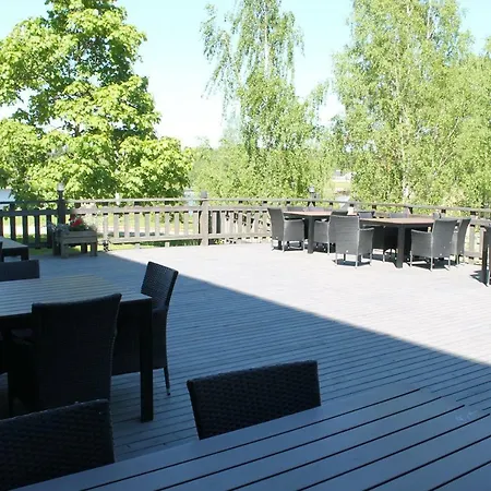 Bed & Breakfast Varjola Center 3*