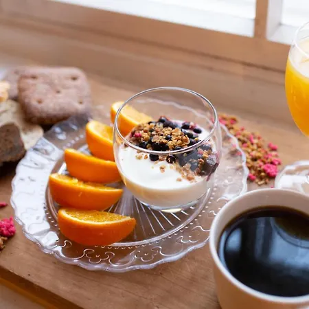 Varjola Center Bed & Breakfast 4*