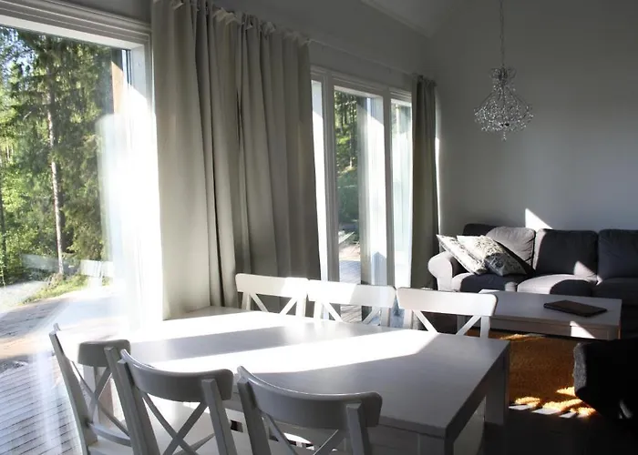 Bed & Breakfast Varjola Center Laukaa