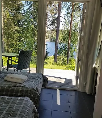 Bed & Breakfast Varjola Center 4*