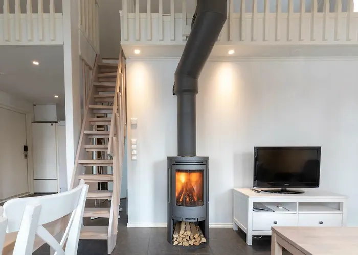 Varjola Center 4* Laukaa