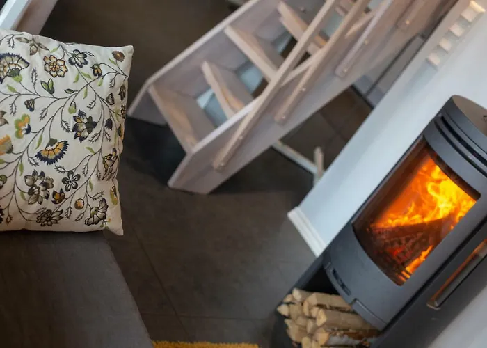 Bed & Breakfast Varjola Center 4*