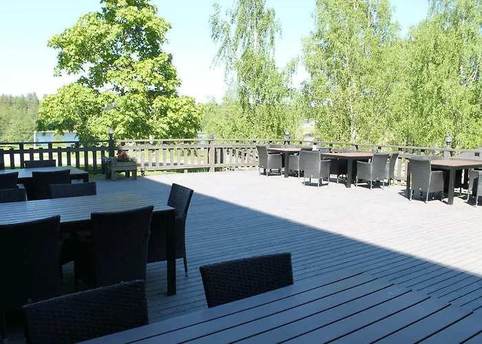 Bed & Breakfast Varjola Center 4*