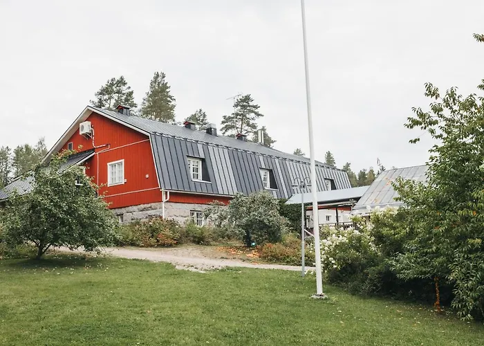 Bed & Breakfast Varjola Center 4*