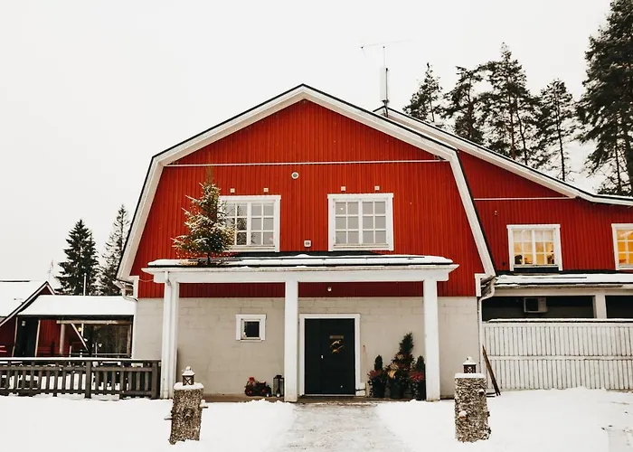 Bed & Breakfast Varjola Center